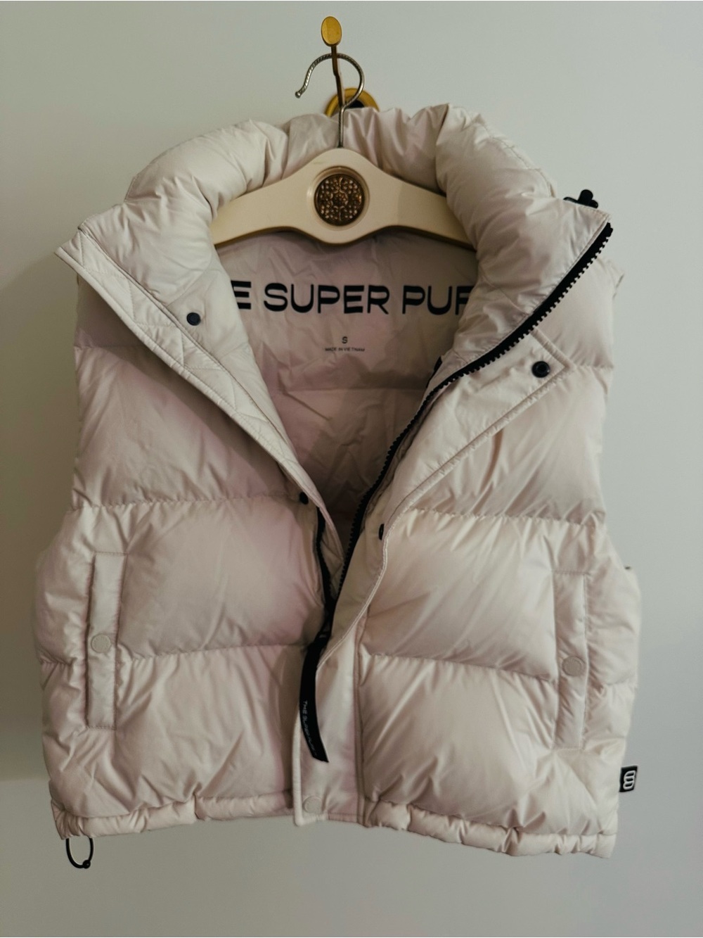 TNA Cream Super Puff Hooded Vest
